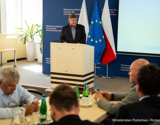 ZZR Samoobrona na roboczym spotkaniu z Ministrem Rolnictwa Stefanem Krajewskim